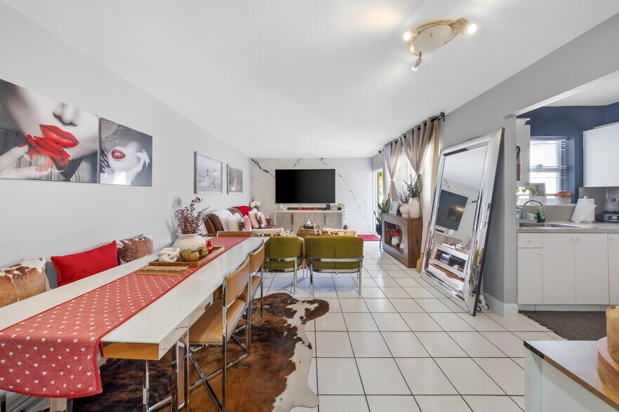 More Photos Of 569 SW 4th St, Miami Apartments For Sale