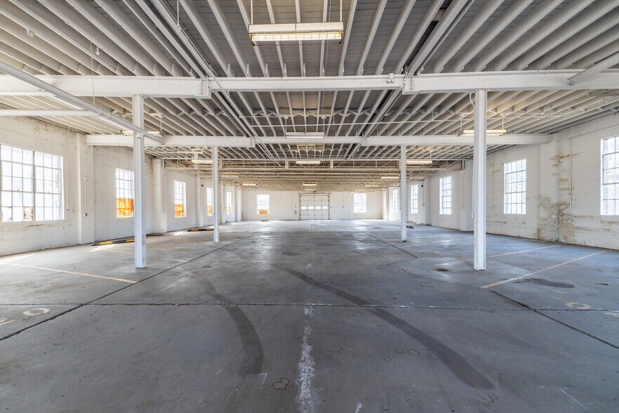 More Photos Of 301 Mount Elliott St, Detroit Office Residential For Lease