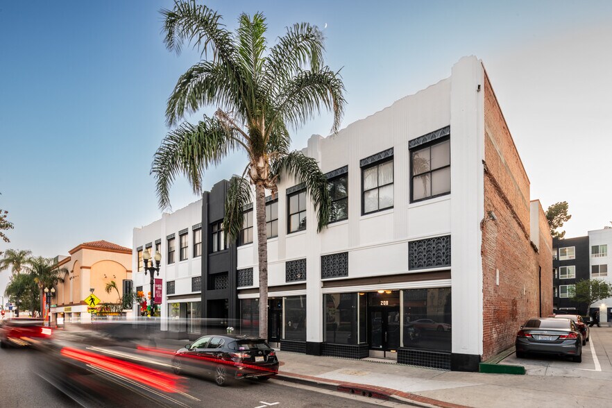 More Photos Of 200-208 N Broadway, Santa Ana Storefront Retail Office For Lease