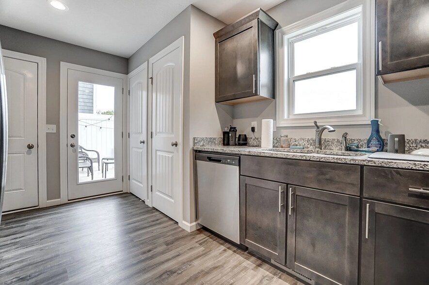 More Photos Of 13816 Illinois Rd, Fort Wayne Apartments For Sale