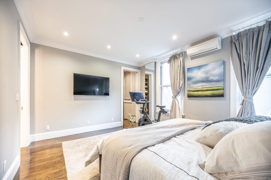 More Photos Of 248 E 32nd St, New York Apartments For Sale