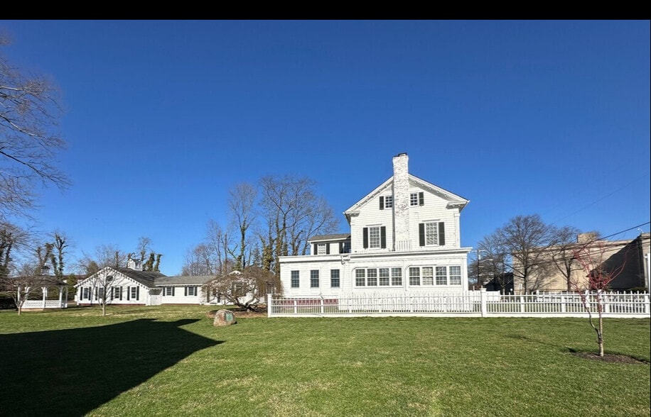 More Photos Of 78 Court St, Freehold Office Residential For Sale