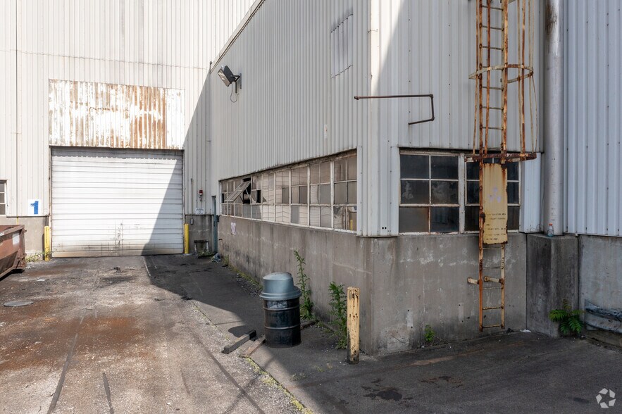 More Photos Of 1000 W Ormsby Ave, Louisville Unknown For Lease