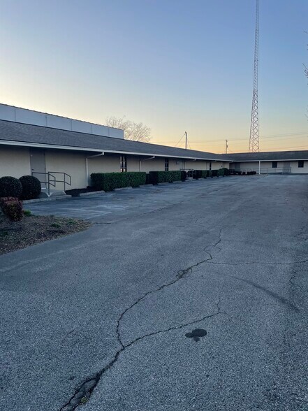 More Photos Of 1611 W Andrew Johnson Hwy, Morristown Medical For Lease