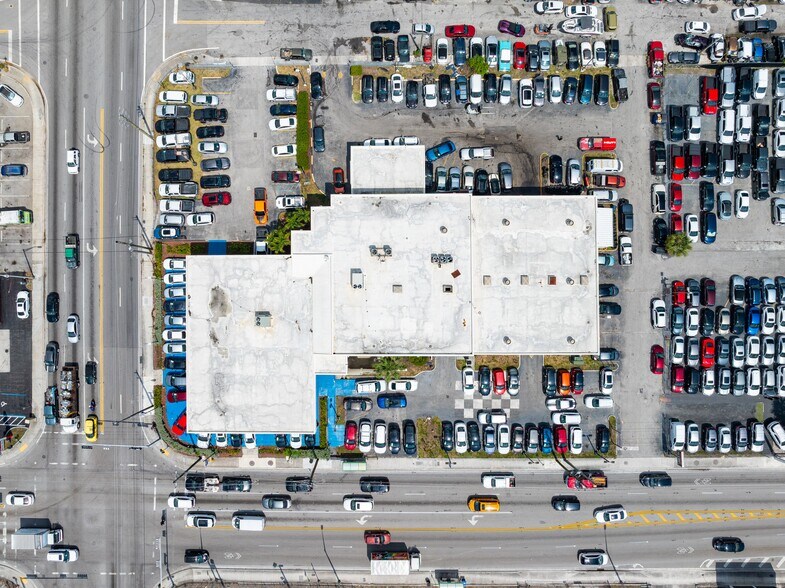 More Photos Of 3199 NW 36th St, Miami Auto Dealership For Lease