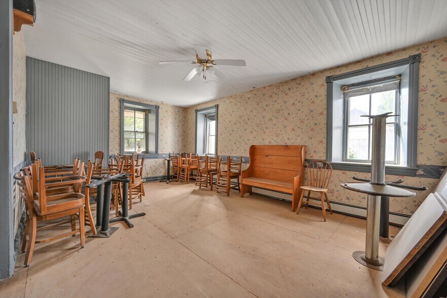 More Photos Of 349 Huffs Church Rd, Mertztown Restaurant For Sale