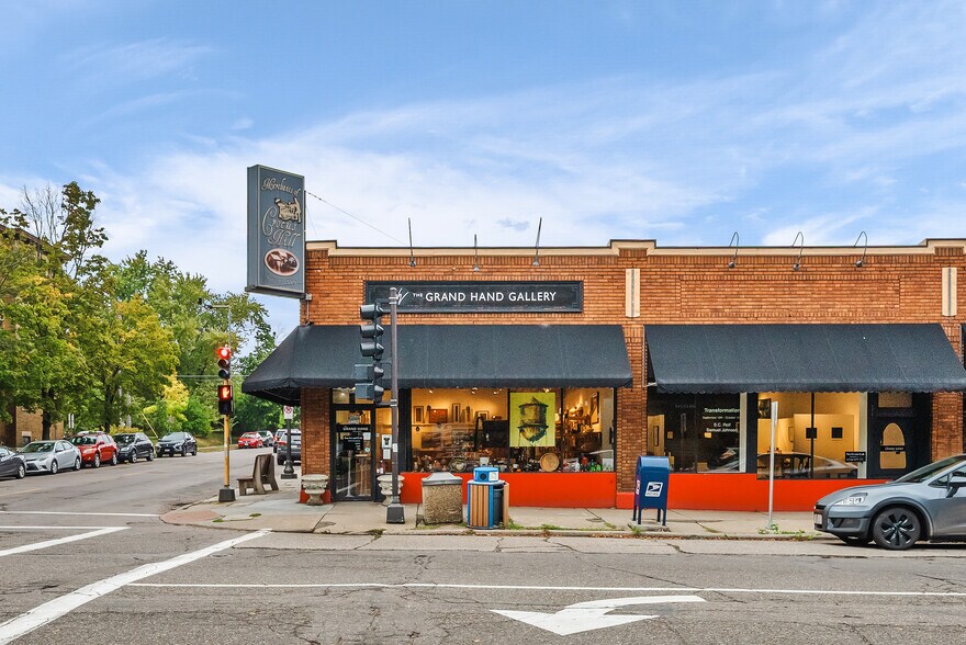 More Photos Of 611 Grand Ave, Saint Paul Storefront For Sale