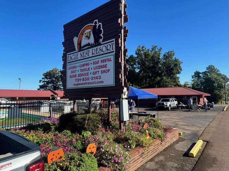 More Photos Of , Hornbeak Unknown For Sale