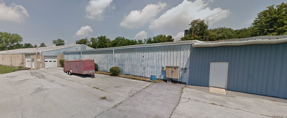 More Photos Of 105 Curtis st, Richland Warehouse For Sale