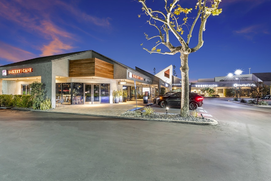 More Photos Of 1000 Bristol St N, Newport Beach Unknown For Lease