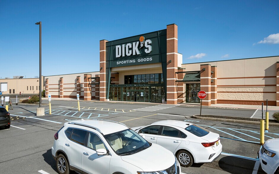 More Photos Of 4899 Stelton Rd, South Plainfield Unknown For Sale