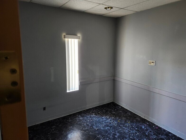 More Photos Of 3650 S Eastern Ave, Las Vegas Medical For Sale