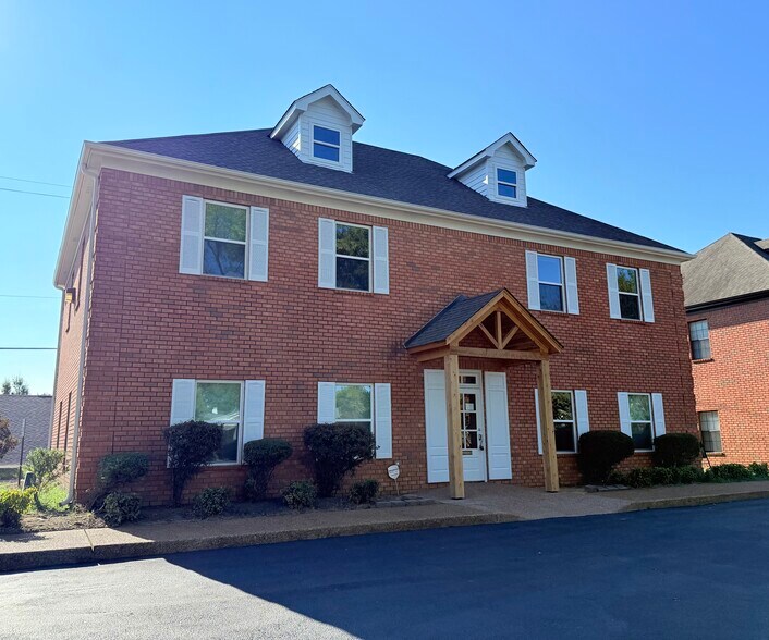 Primary Photo Of 2820 Summer Oaks Dr, Bartlett Office For Sale