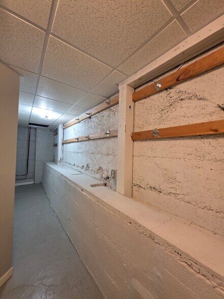 More Photos Of 205 Main St S, Minot Storefront Retail Office For Lease