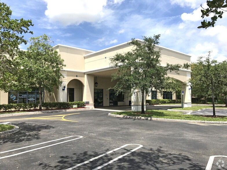 More Photos Of 5600-5697 Coral Ridge Dr, Coral Springs Freestanding For Lease