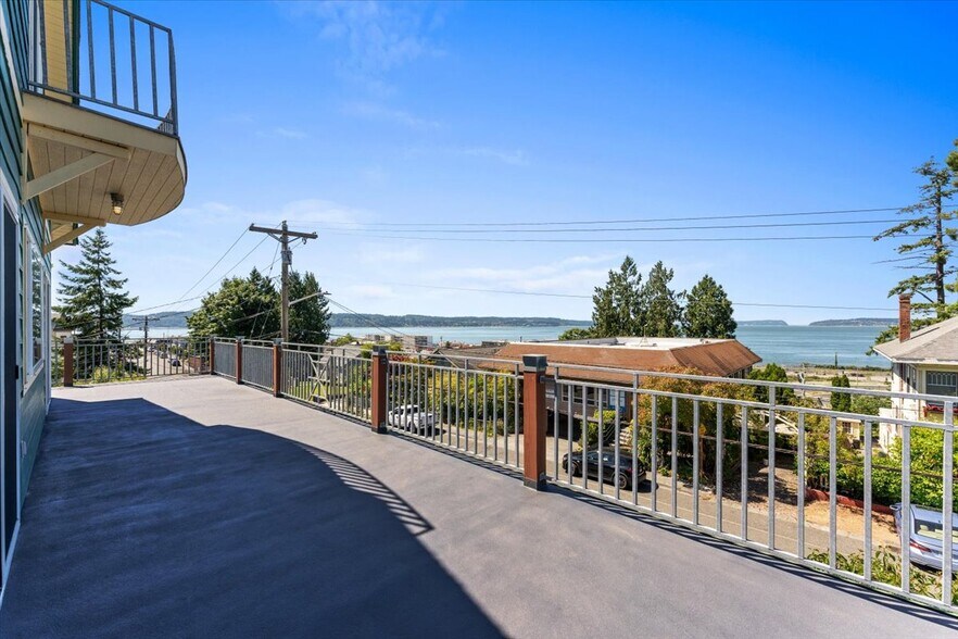 More Photos Of 829 2nd St, Mukilteo Office Residential For Sale