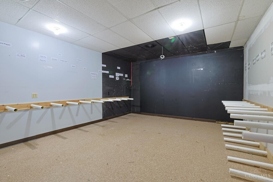 More Photos Of 2108 Central Pky, Cincinnati Loft Creative Space For Sale