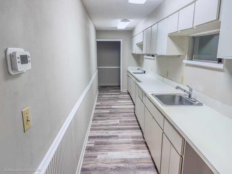 More Photos Of 1230 NW 9th Ave, Gainesville Medical For Lease