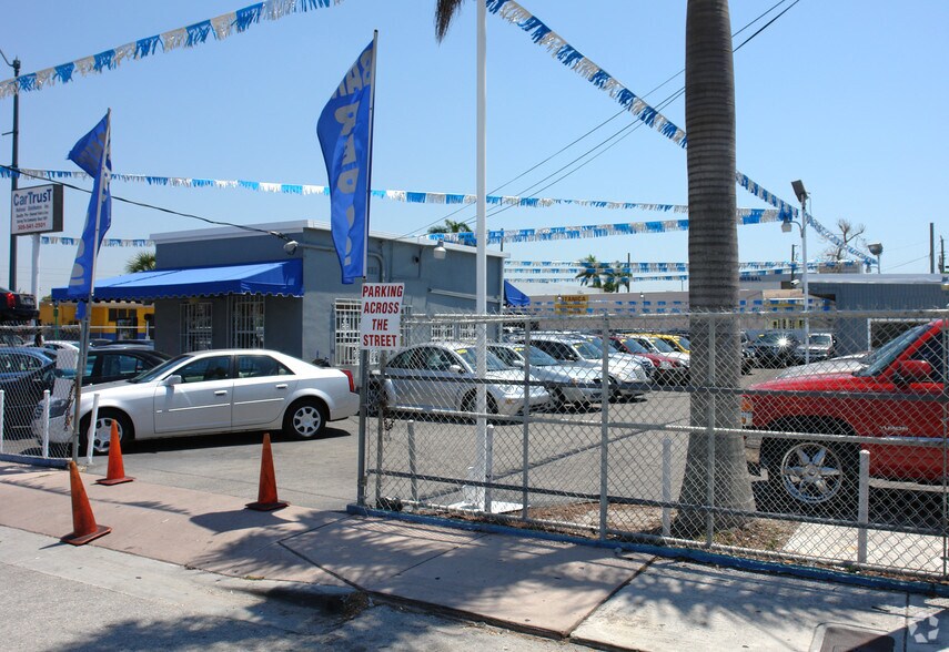More Photos Of 3130 SW 8th St, Miami Auto Dealership For Sale