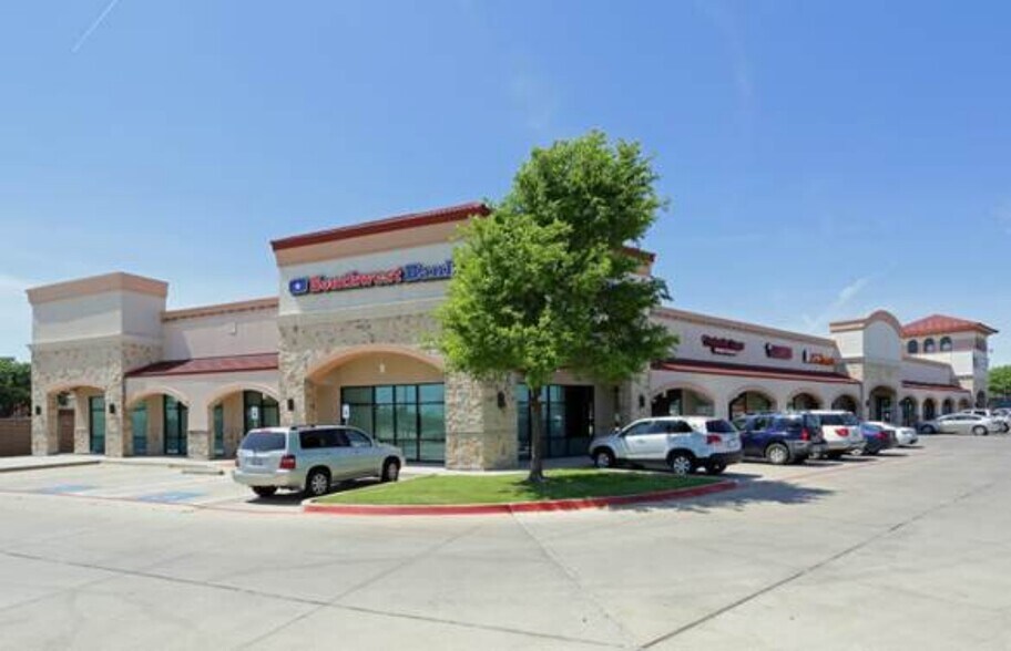 Primary Photo Of 1630 E Lamar Blvd, Arlington Freestanding For Lease