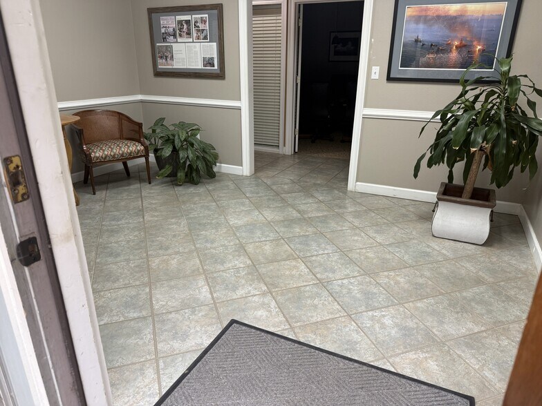 More Photos Of 1290 Main St, Daphne Office For Lease