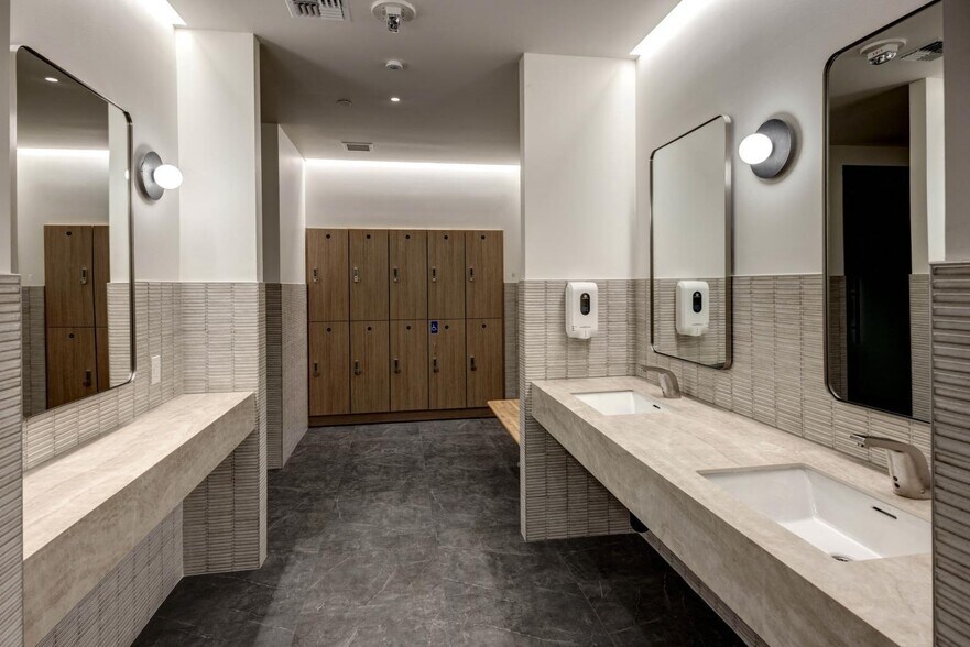 More Photos Of 701 Pike St, Seattle Office For Lease