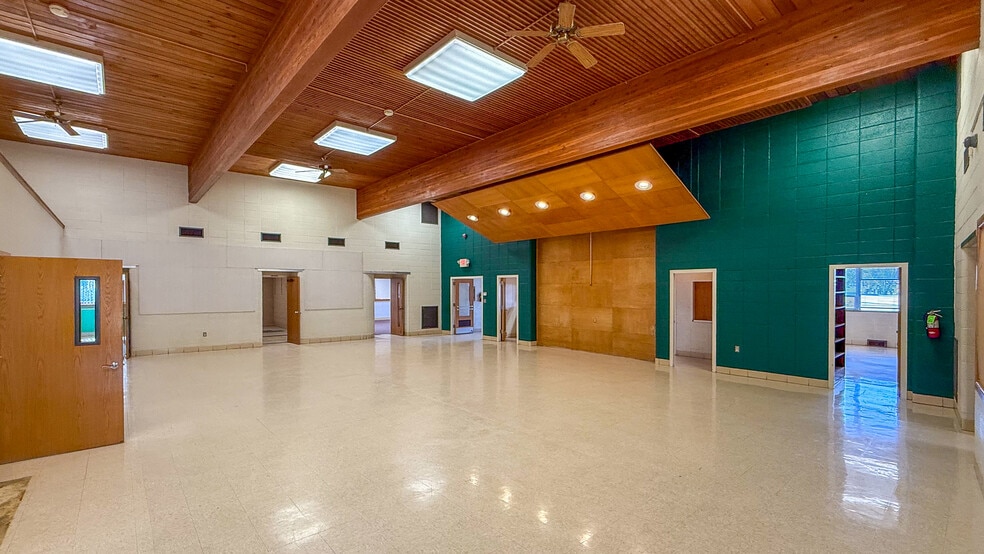 More Photos Of 223 E 5th St, Zumbrota Schools For Sale