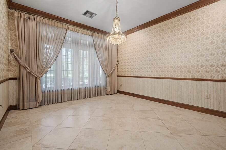 More Photos Of 2160 Laurence Dr, Clearwater Office For Sale