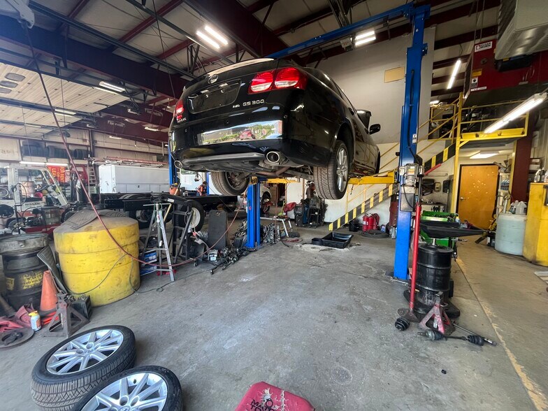 More Photos Of 790 W Chestnut St, Brockton Service For Sale