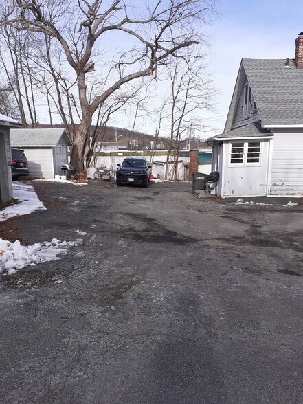 More Photos Of 683 NY-17M, Monroe Office For Lease