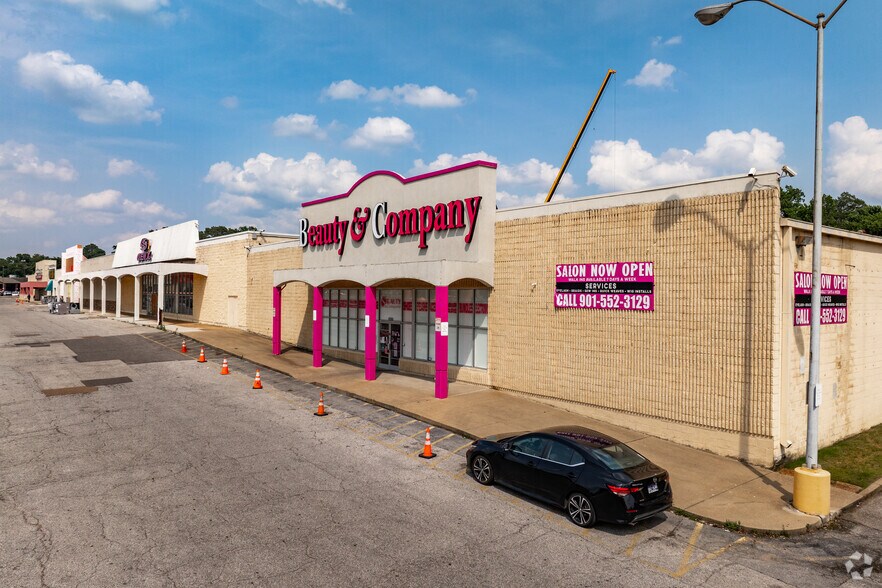 More Photos Of 3250-3278 Austin Peay Hwy, Memphis Storefront For Lease