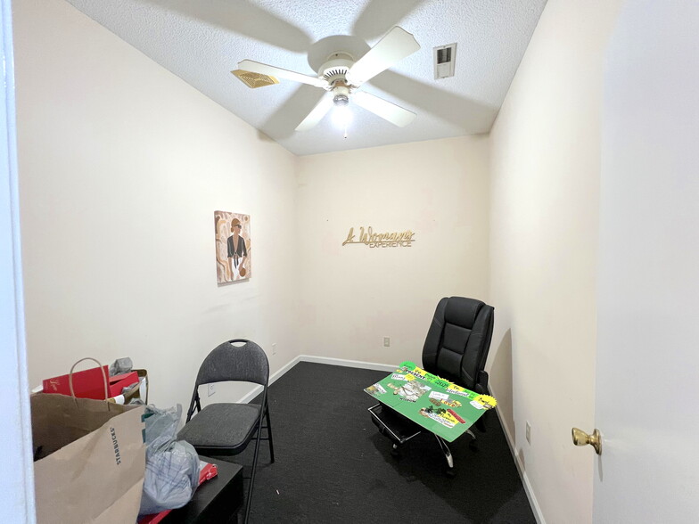 More Photos Of 698 E New Hope Rd, Goldsboro Freestanding For Sale