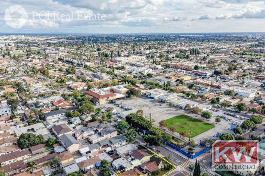 More Photos Of 4101 E 57th St, Maywood Multifamily For Sale