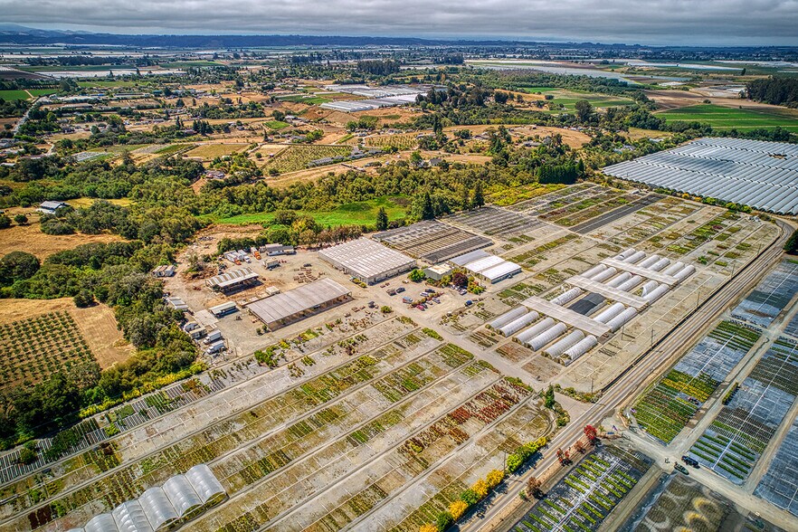 More Photos Of 400 Casserly Rd, Watsonville Land For Lease