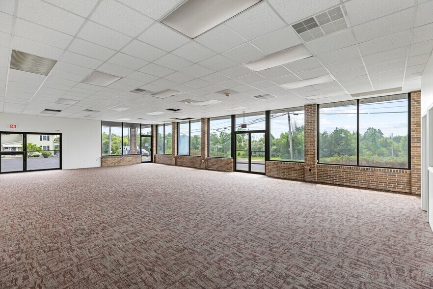 More Photos Of 8364 Easton Rd, Ottsville Auto Dealership For Sale