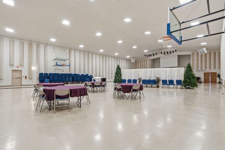 More Photos Of 1700 Boyson Rd NE, Cedar Rapids Religious Facility For Sale