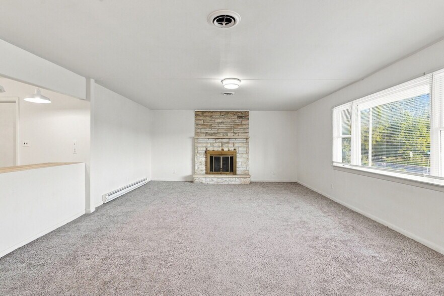 More Photos Of 3741 State Rte 30 Hwy, Lonedell Multifamily For Sale