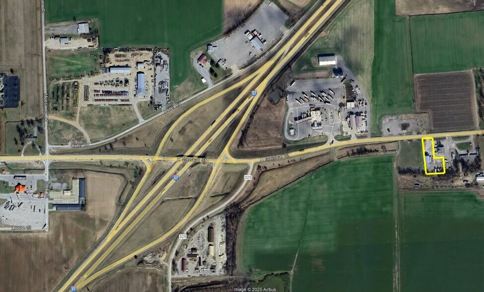 More Photos Of 2751 E Marshall St, Charleston Flex For Sale