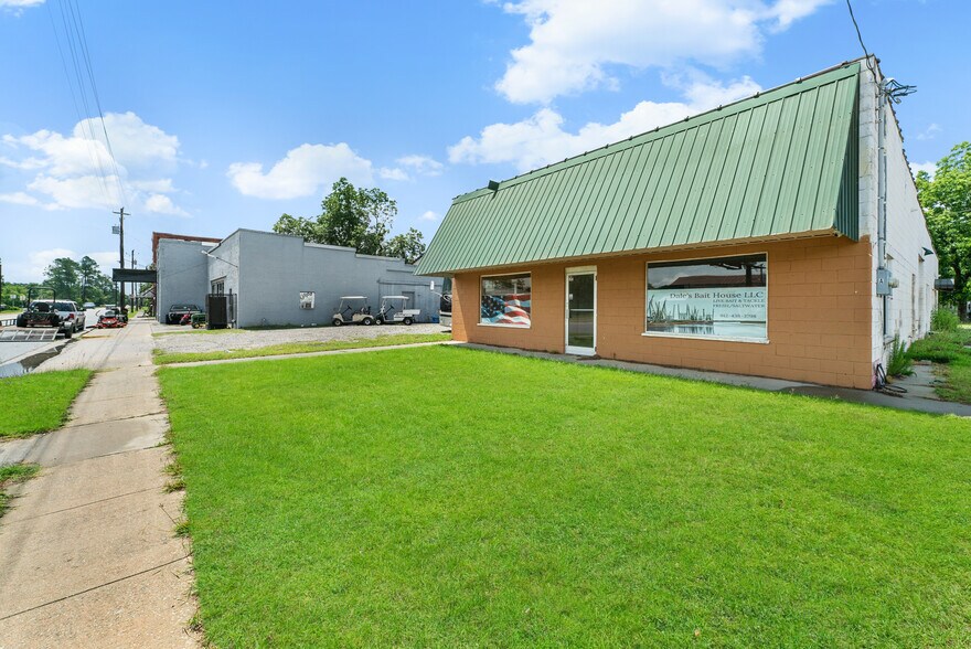 More Photos Of 27179 US Highway 80 W, Portal Industrial For Sale