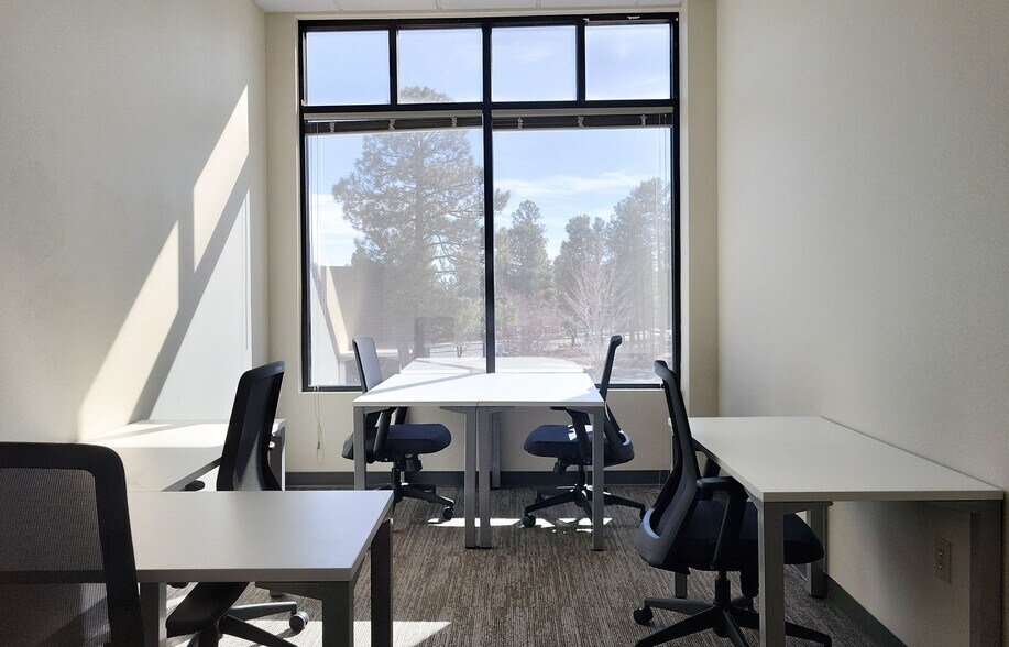 More Photos Of 1120 W University Ave, Flagstaff Coworking Space