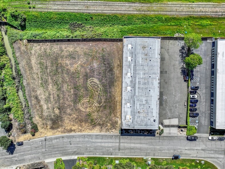 More Photos Of 1889 Walters Ct, Fairfield Warehouse For Lease