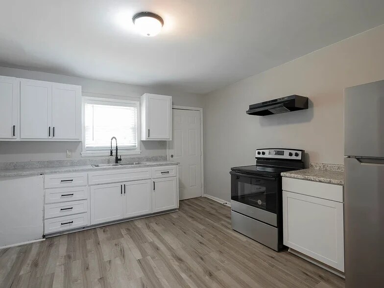 More Photos Of , Huntsville Multifamily For Sale