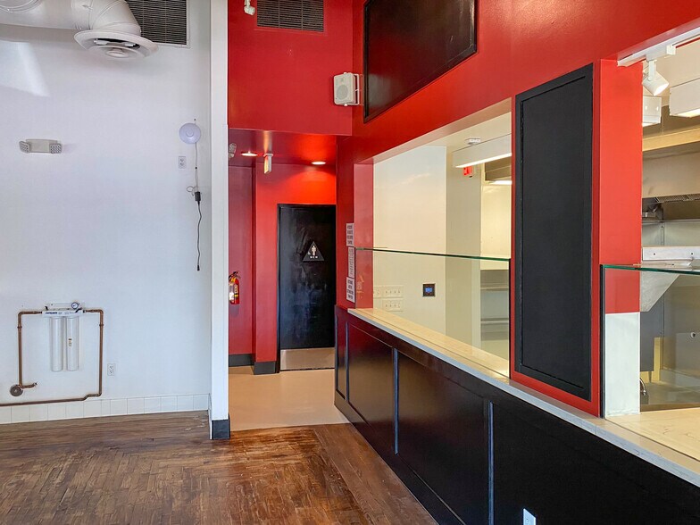 More Photos Of 1837 E 7th St, Long Beach Restaurant For Lease