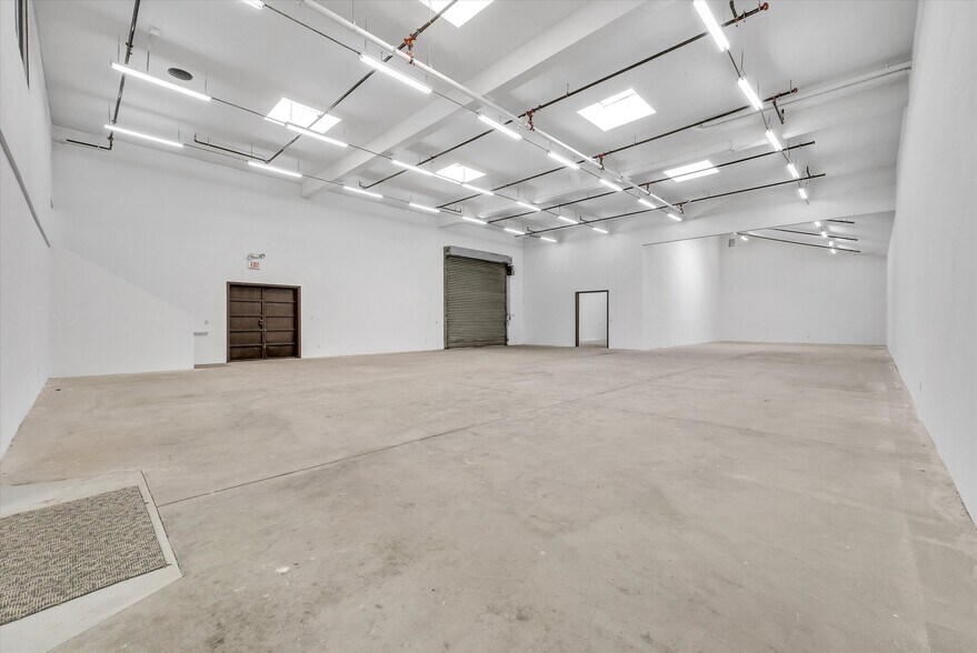 More Photos Of 1830 S San Gabriel, San Gabriel General Retail For Sale