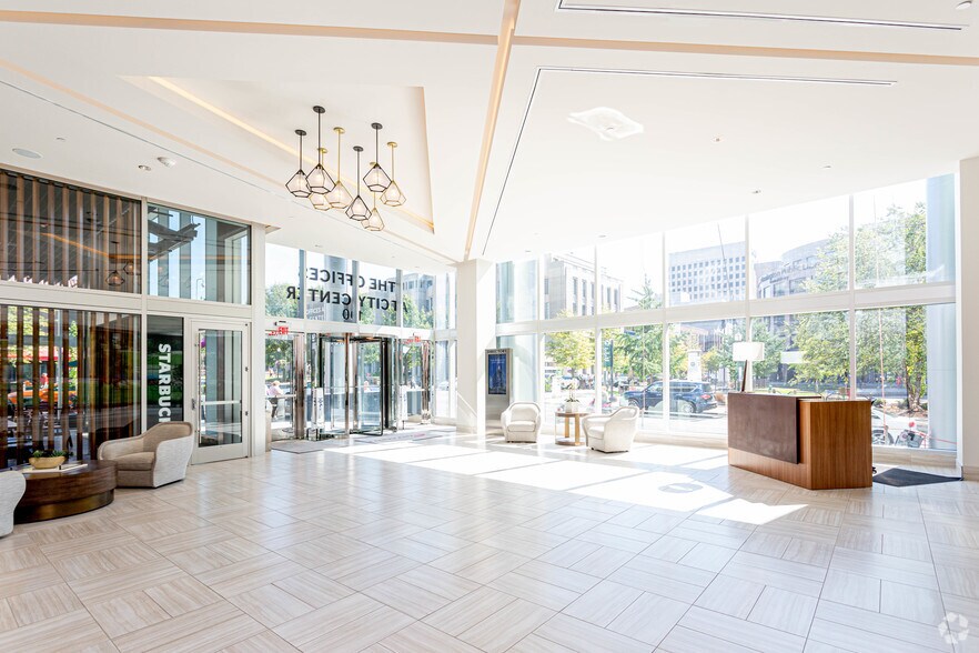 More Photos Of 100 W Main St, Lexington Office For Lease