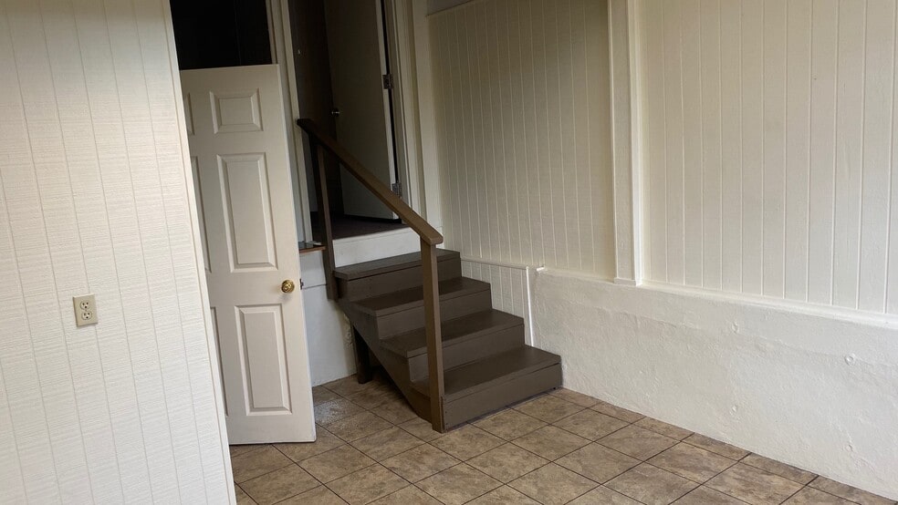 More Photos Of 213 N Broad St, New Orleans Storefront Retail Office For Lease