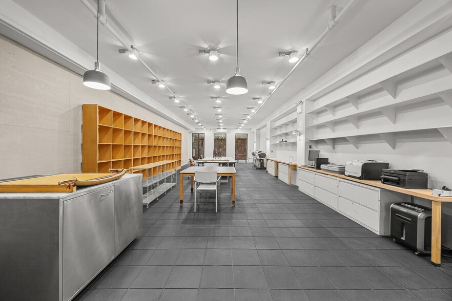 More Photos Of 37 Greene St, New York Apartments For Sale