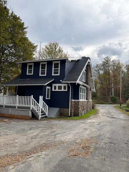 More Photos Of 80 Jefferson St, Monticello Office Residential For Sale