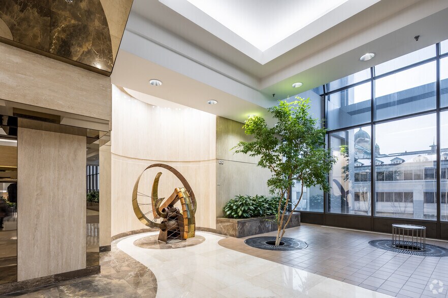 More Photos Of 3400 Boul De Maisonneuve O, Montréal Unknown For Lease