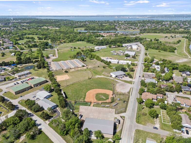 More Photos Of 505 County Line Rd, Rockwall Flex For Sale